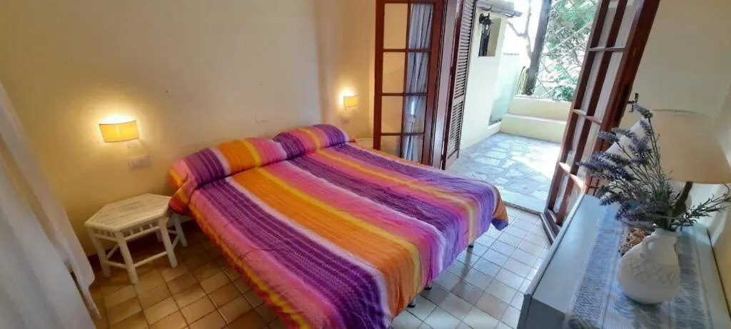 App Emily By La Via Del Mare Viaggi E Vacanze Villasimius 0*,